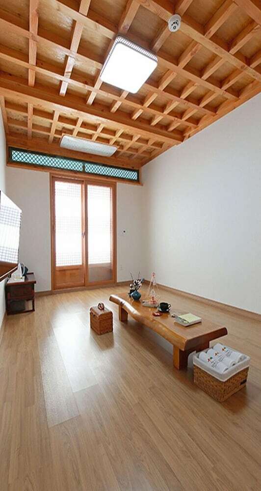 Cheonggong Hanok Stay