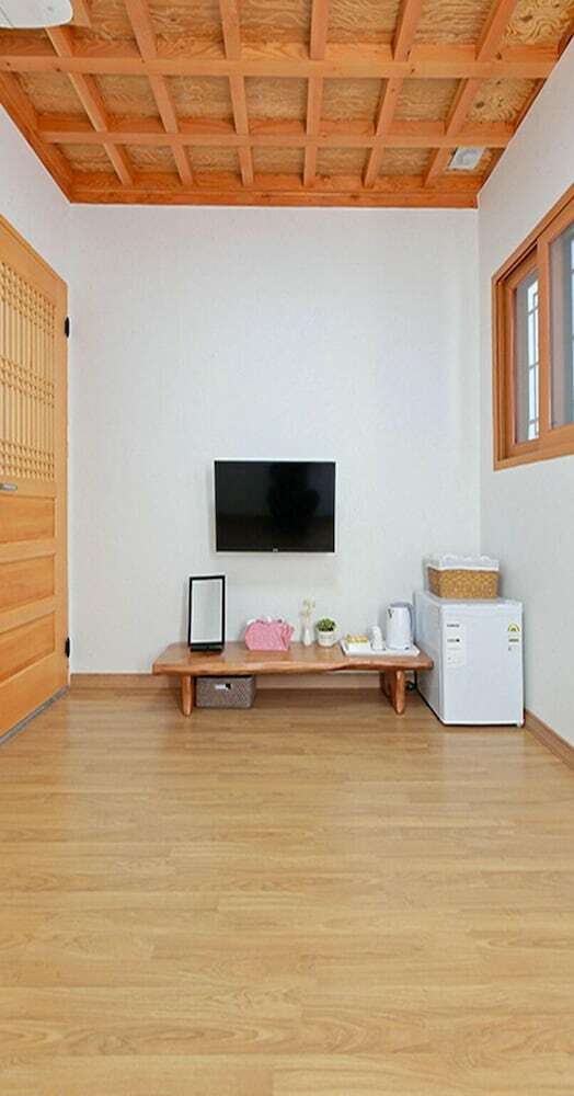 Cheonggong Hanok Stay