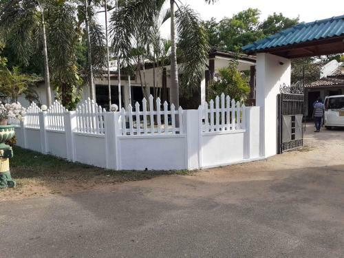Hotel New Rest House - Mahiyanganaya