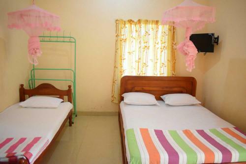 Hostal Yaswi Guest House