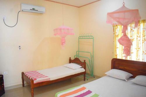 Hostal Yaswi Guest House