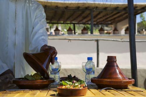 Bed & Breakfast Dar El Mandar - Ferme & Table D'h�te Berb�re