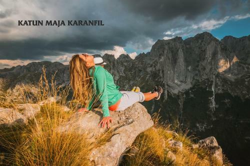 Lodge Bungalows Katun Maja Karanfil