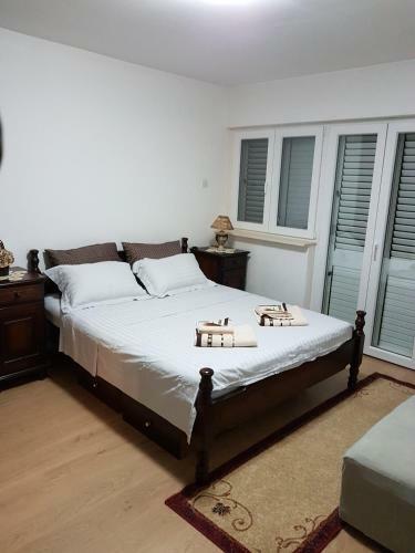 Bella Vista Apartments