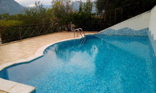 Two Bedroom Apartment In Kotor With Swimming Pool