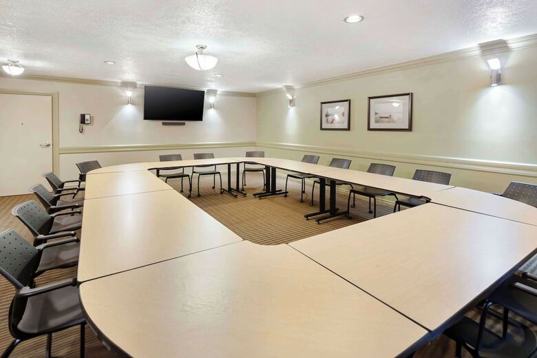 Best Western Plus Mirage Hotel And Resort