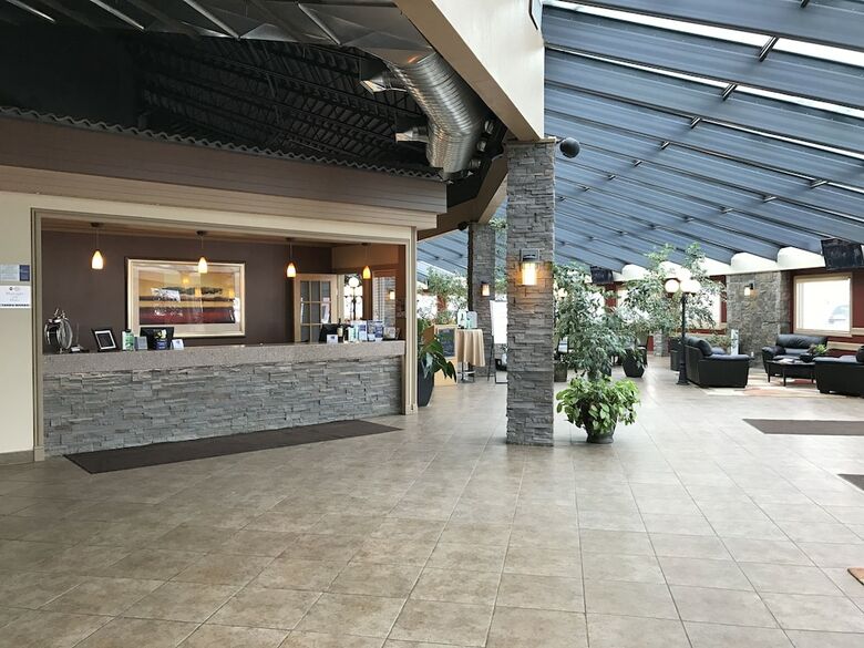 Best Western Plus Mirage Hotel And Resort