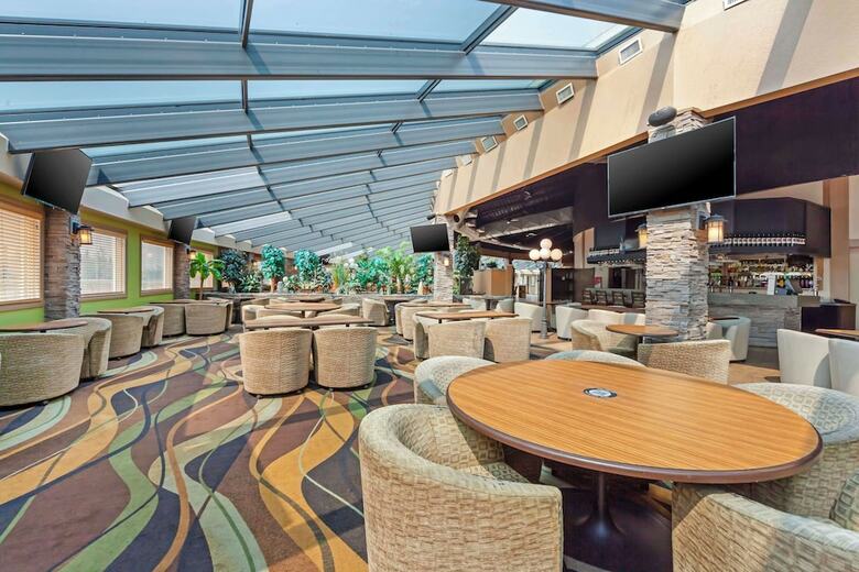 Best Western Plus Mirage Hotel And Resort