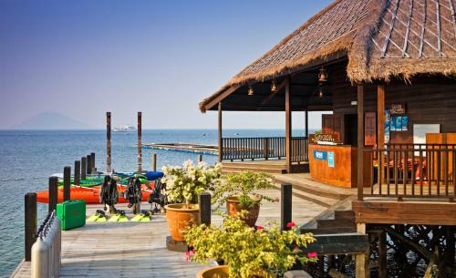 Hotel Gayana Marine Resort