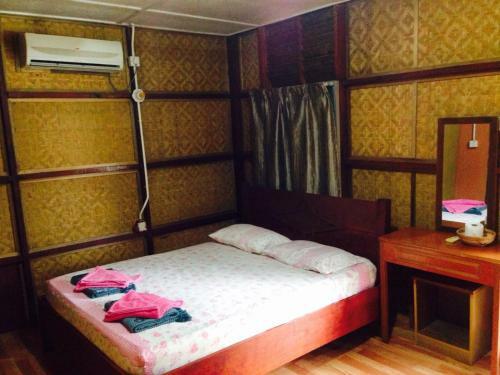 Hotel Nusa Holiday Village