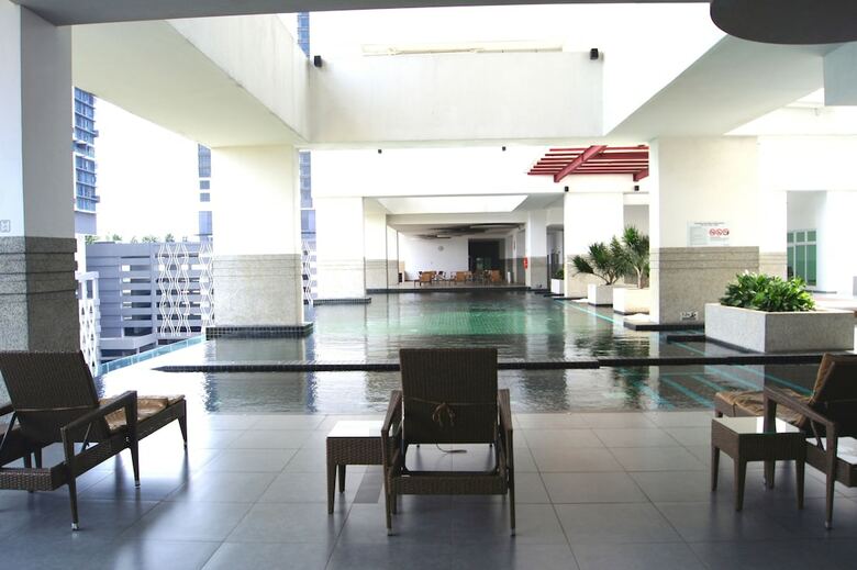 Hotel Twin Galaxy Suites By Iconic Bliss
