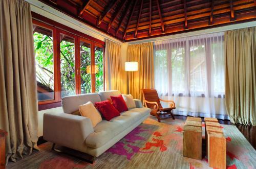 Hotel Bunga Raya Island Resort & Spa