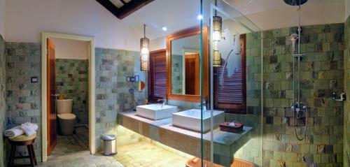 Hotel Bunga Raya Island Resort & Spa