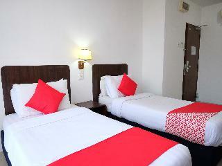 Oyo 619 Grand City Hotel 2
