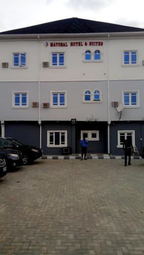 Mayoral Hotel & Suite