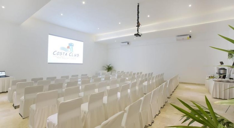 Hotel Costa Club Punta Arena