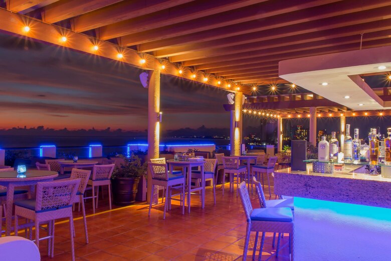 Hotel Plaza Pelicanos Grand Beach Resort