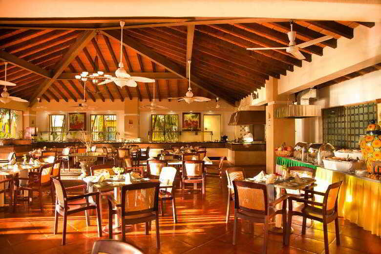 Hotel Plaza Pelicanos Grand Beach Resort
