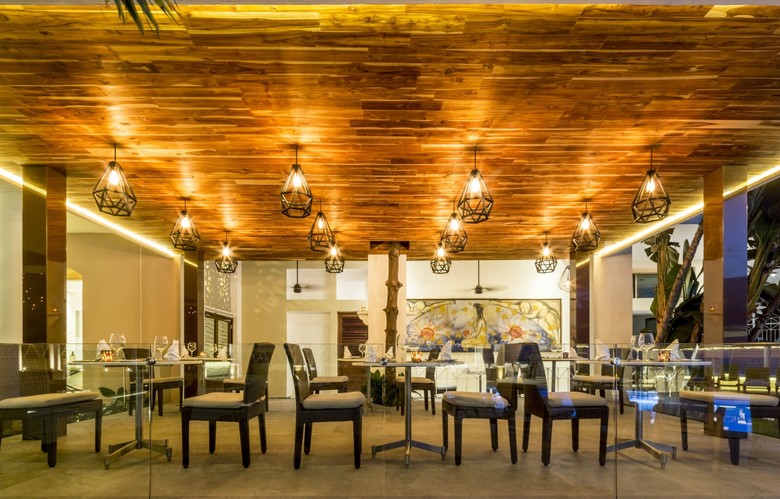 Villa Premiere Hotel & Spa