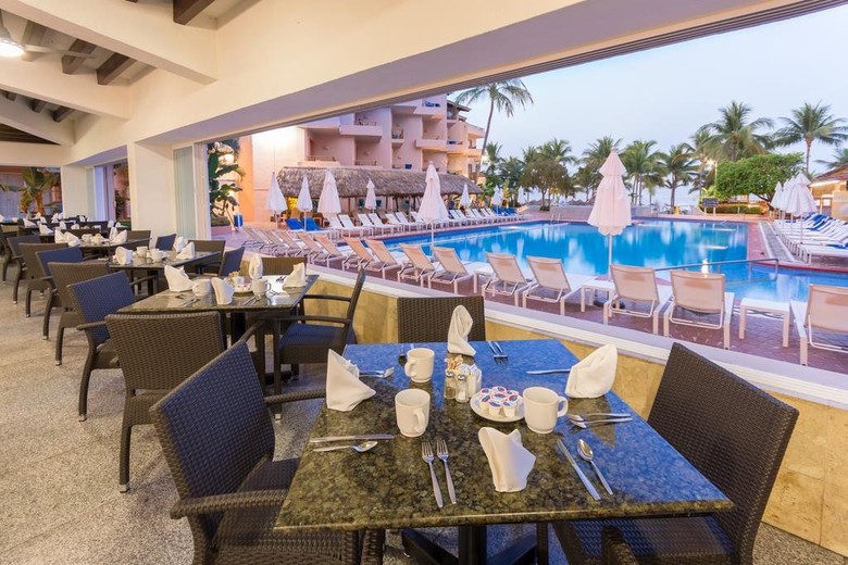 Hotel Friendly Vallarta Beach Resort & Spa