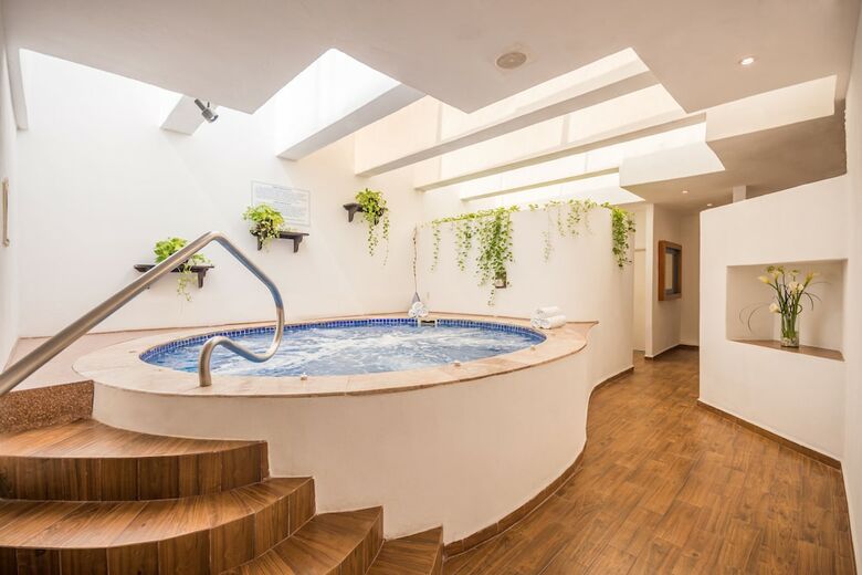 Hotel Friendly Vallarta Beach Resort & Spa