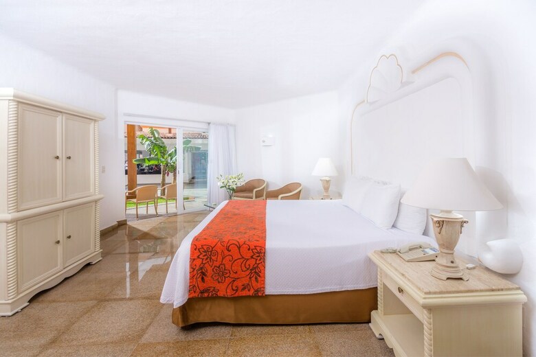 Hotel Friendly Vallarta Beach Resort & Spa