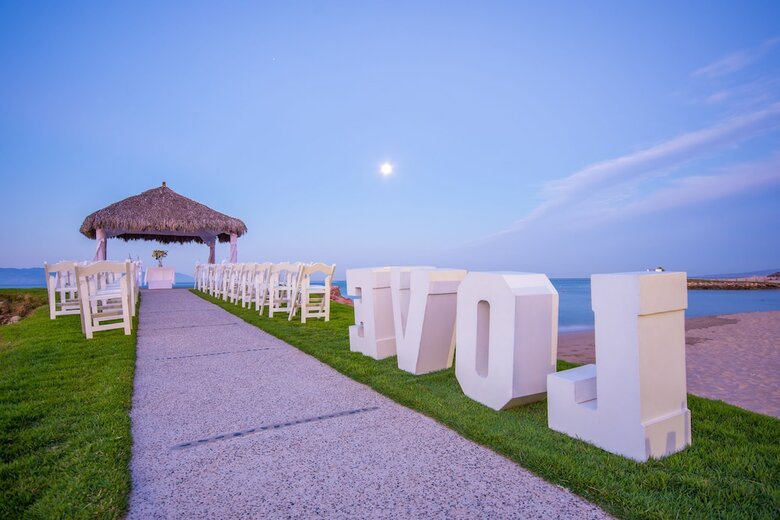 Hotel Friendly Vallarta Beach Resort & Spa