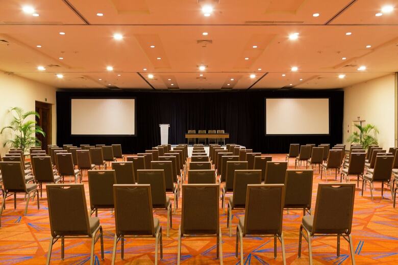 Hotel Sheraton Buganvilias Resort And Convention Center