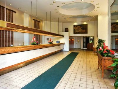 Hotel Maile Sky Court