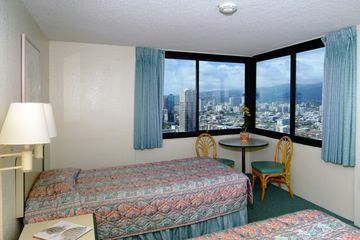 Hotel Maile Sky Court