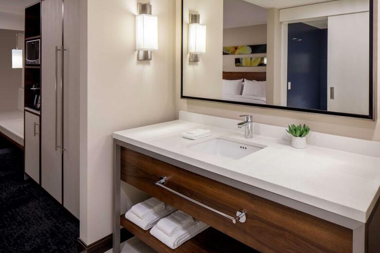 Hotel Ohana Waikiki West