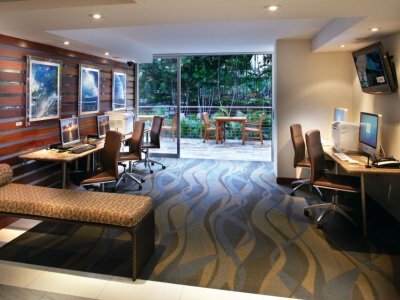 Hotel Courtyard By Marriott Waikiki Beach