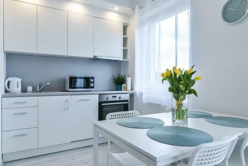 Ltc Apartments Malczewskiego Centrum