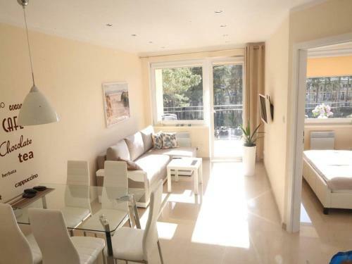 Apartamenty Sosnowe Nad Morzem ?uk?cin