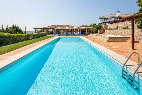 Boliqueime Villa Sleeps 8 Pool Air Con