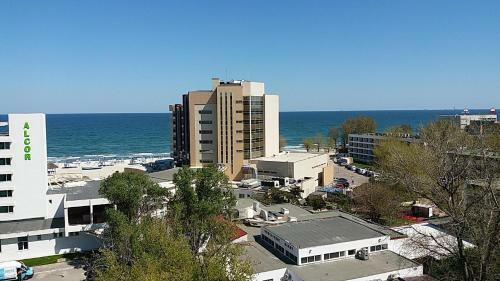 Sophia Sunrise Seaview Mamaia Serviced Apartment
