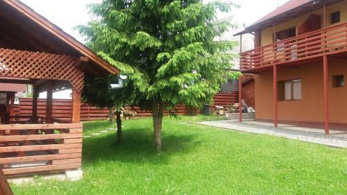 Hostal Pensiunea Denisa & Madalina