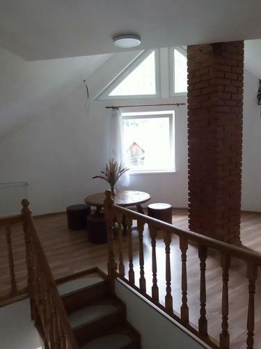 Hostal Olt-part Vend�gh�z