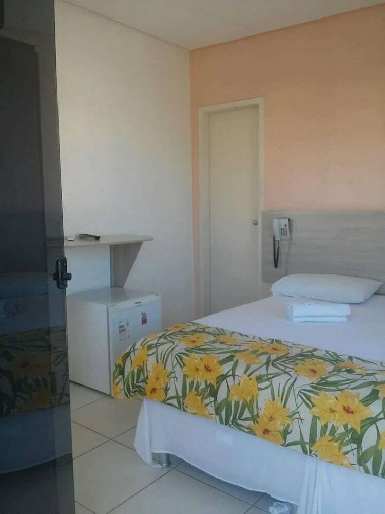 Hostal Pousada Lirios