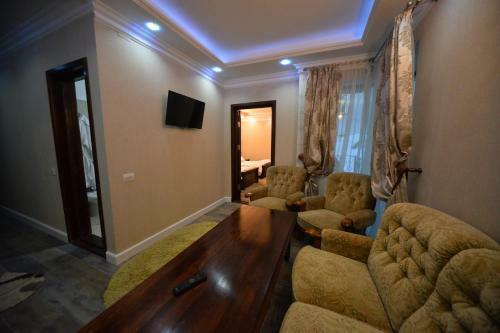 Hostal Edy's Royal Predeal