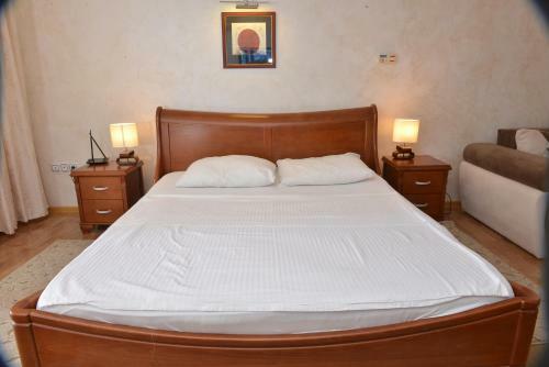 Apartment And Rooms In Club