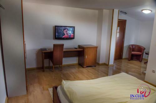 Apartment And Rooms In Club