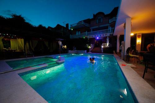 Hostal Guest House Lyubomir