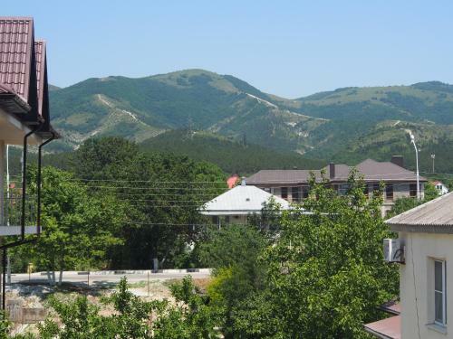 Hostal Yuzhny Platan