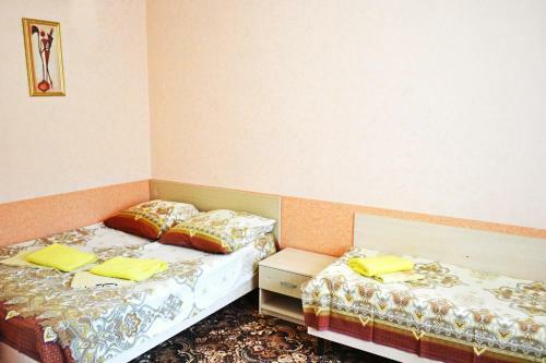 Hostal Guest House Tri Sestri