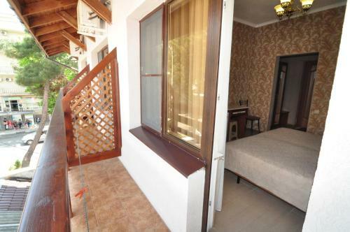 Hostal Guest House Kristiel