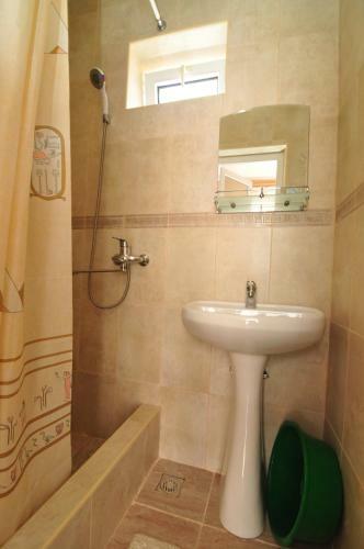 Hostal Guest House Kristiel