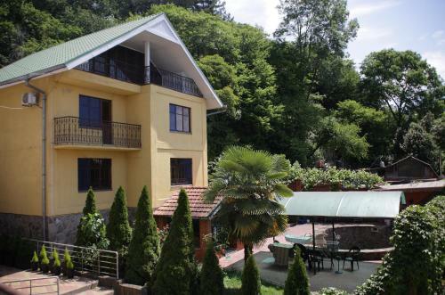 Hostal Loo Park