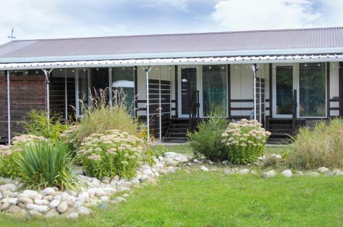 Hostal Nakhalenok Guest House
