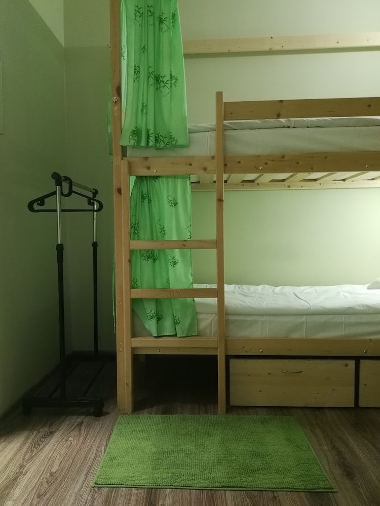 Hostel V Biblioteke